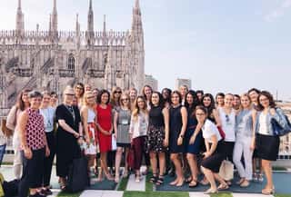 YOUNG WOMEN NETWORK APS
